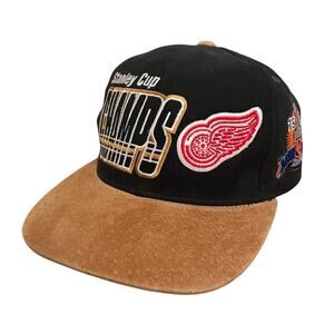 Vintage 1997 Detroit Red Wings Stanley Cup Champs Hat